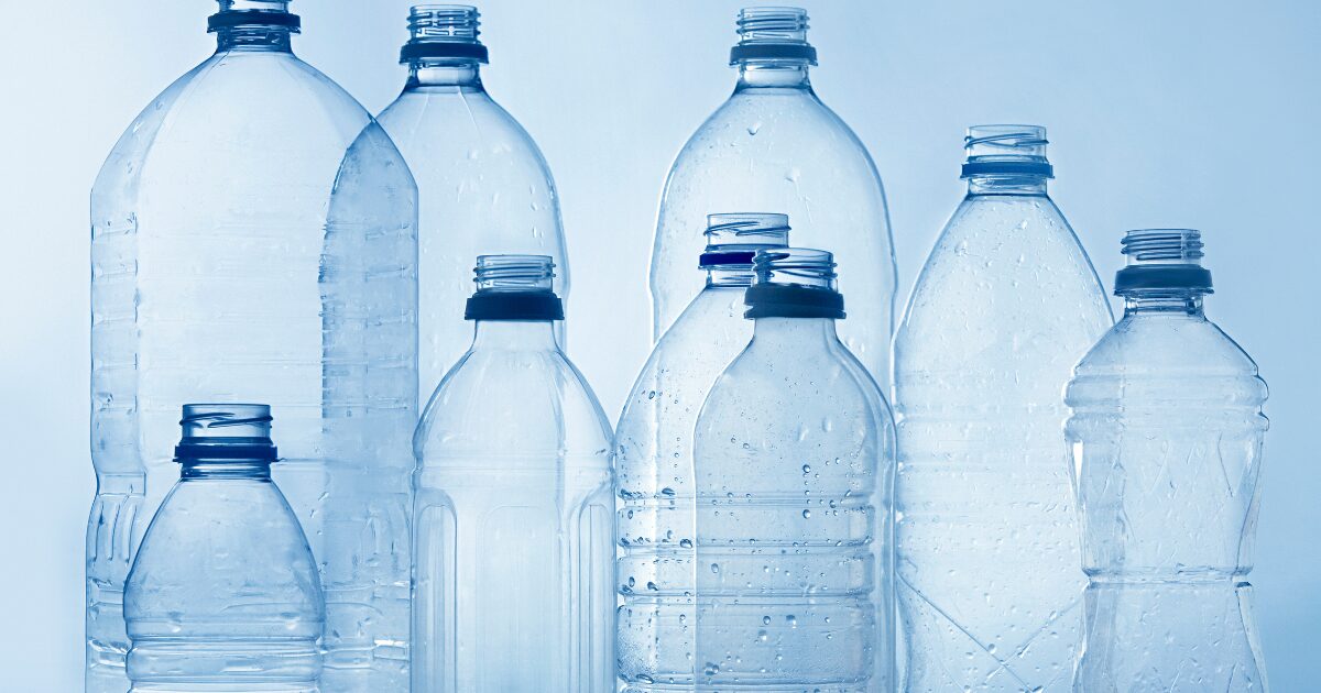 ラベルがずれない！ペットボトル容量別ラベルサイズ一覧と印刷時の注意点