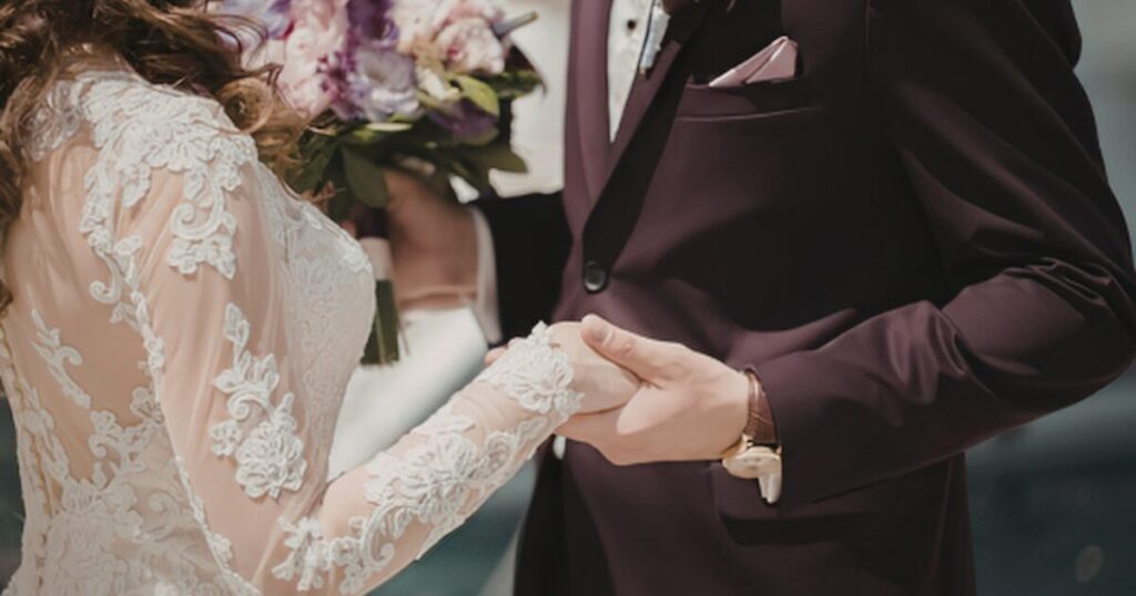 7-8KW_ 結婚式 プチギフト 水｜結婚式のプチギフトにオリジナルラベル水｜ウェルカムスペースでも活躍する名入れボトル
